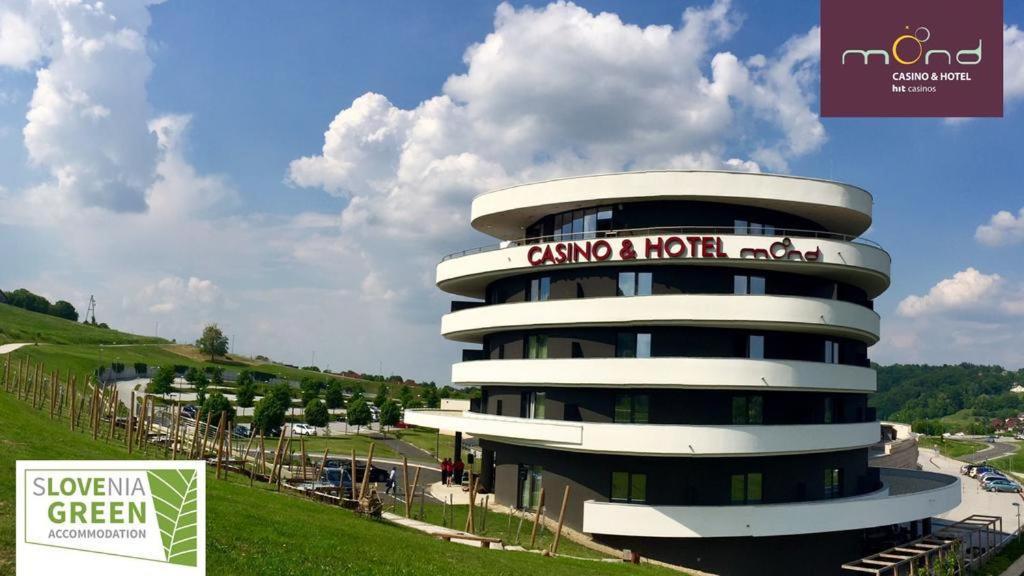 Place Near Casino Mond - Apartma Urska Sentilj Extérieur photo