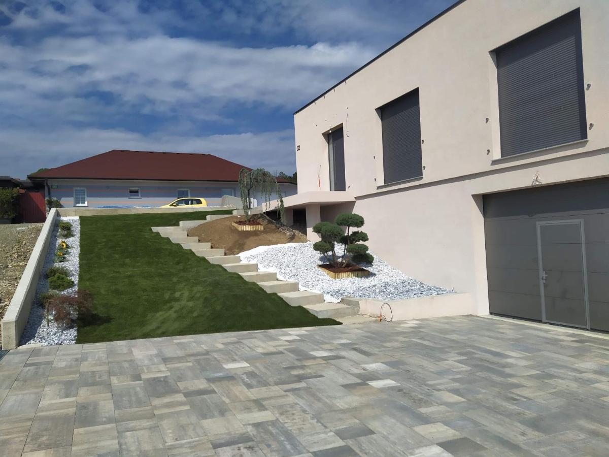 Place Near Casino Mond - Apartma Urska Sentilj Extérieur photo